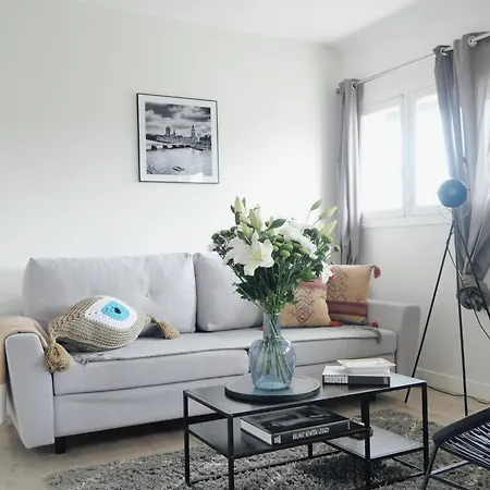 Elegance - Chic & Spacieux - A Pied Apartment